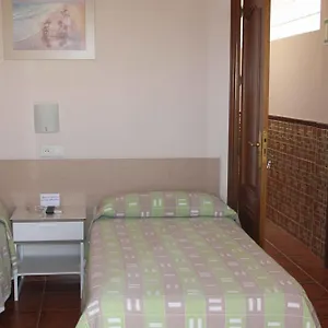 Гостевой дом Beatriz Charming Hostal, Торремолинос